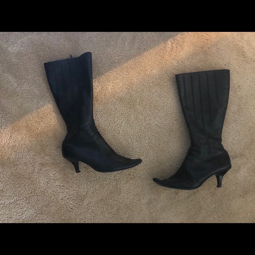 Black boots